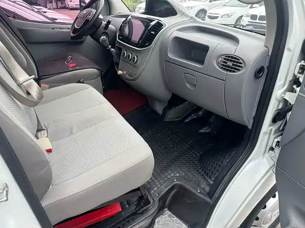 Maxus V80 2021