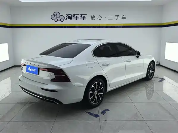 Volvo S60 2021