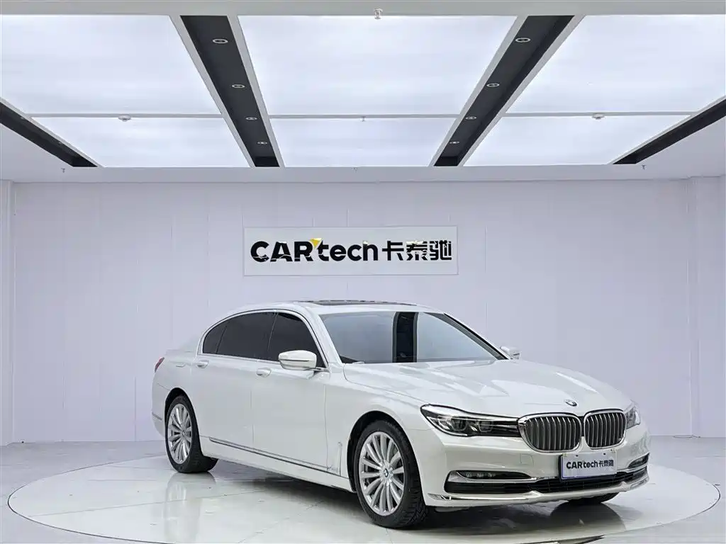BMW 7 Series 2018 — фото 2