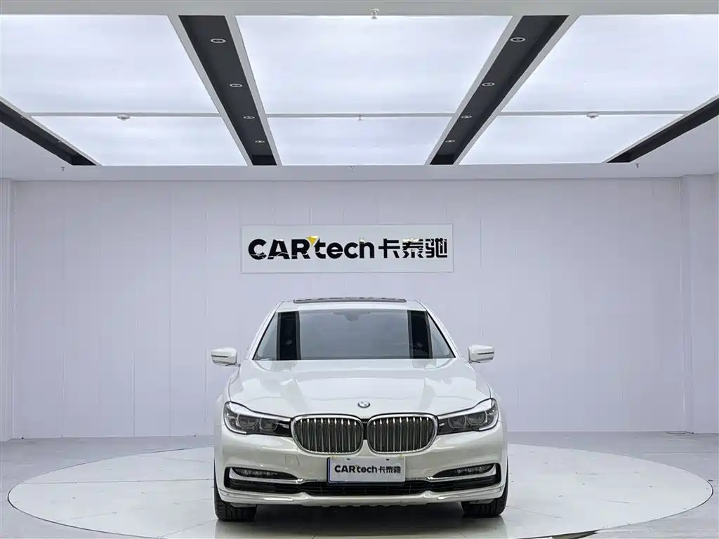 BMW 7 Series 2018 — фото 3