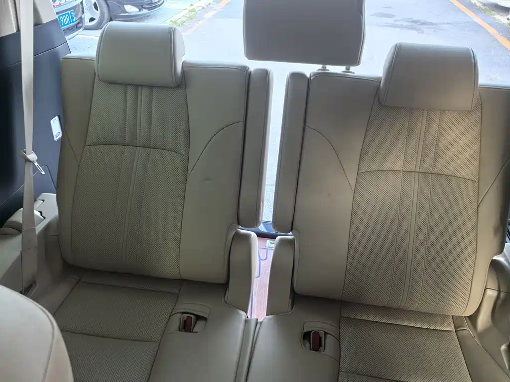 Toyota Alphard 2021 — фото 13