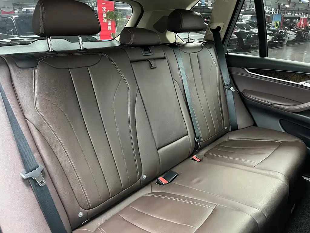 BMW X5 2018 — фото 25