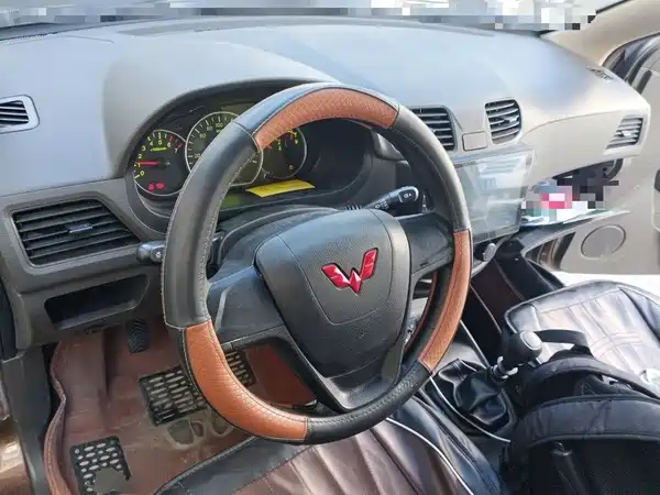 Wuling Hongguang 2025