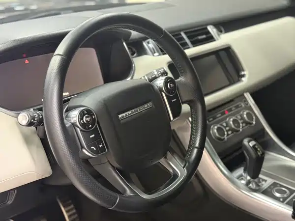 Land Rover Range Rover Sport 2014
