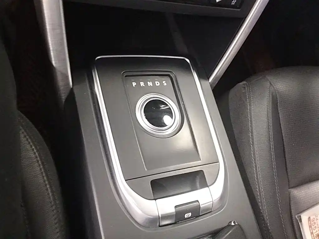 Land Rover Discovery Sport 2016 — фото 14