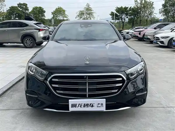 Mercedes-Benz E-Class 2024