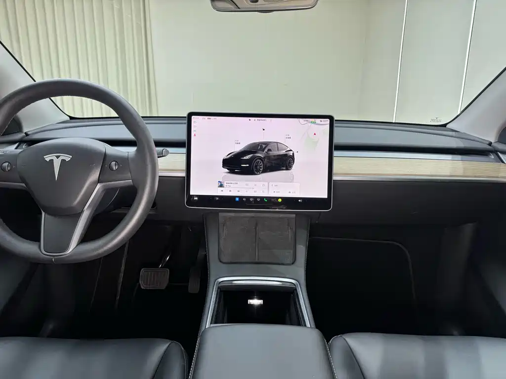 Tesla Model Y 2022 — фото 24