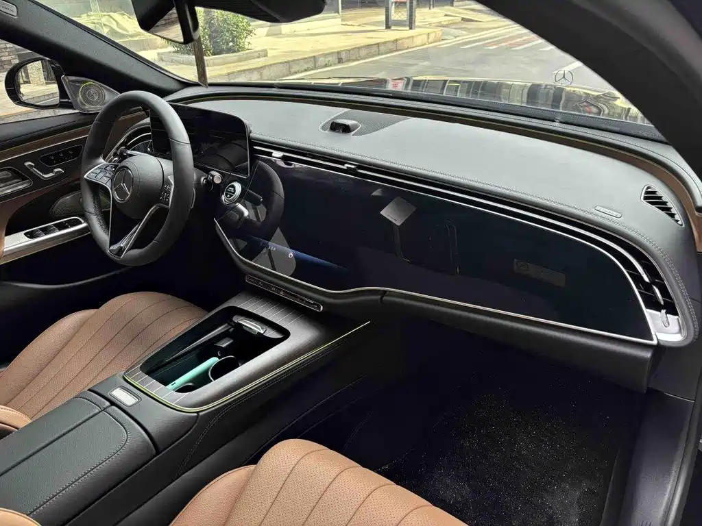 Mercedes-Benz E-Class 2025