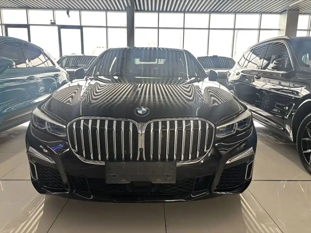 BMW 7 Series 2019 — фото 2