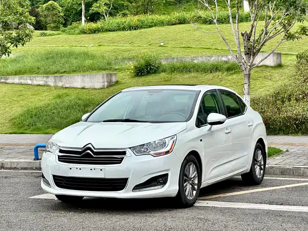 Citroën C4L 2014