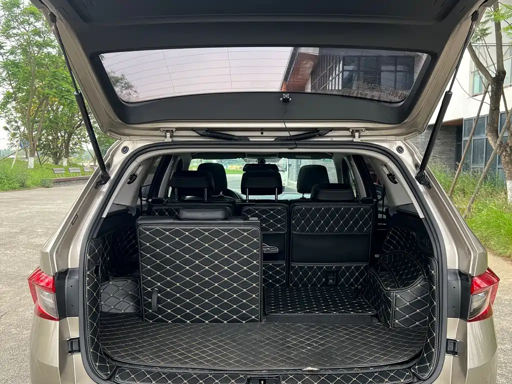 Skoda Kodiaq 2018 — фото 11