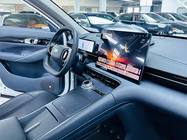Geely Galaxy E5 2025