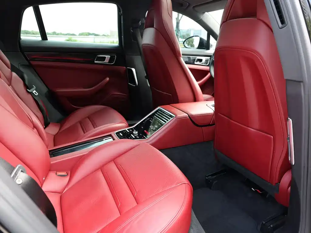 Porsche Panamera 2017 — фото 17