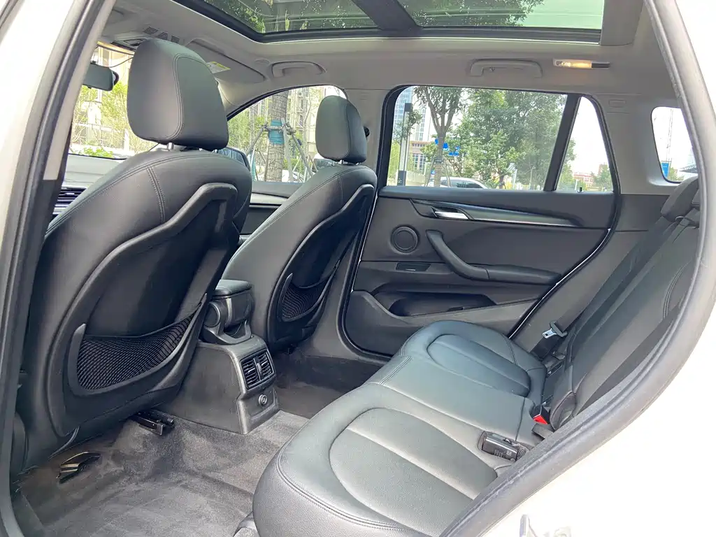BMW X1 2017 — фото 10