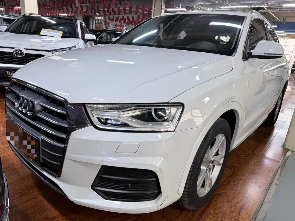 Audi Q3 2017 — фото 1