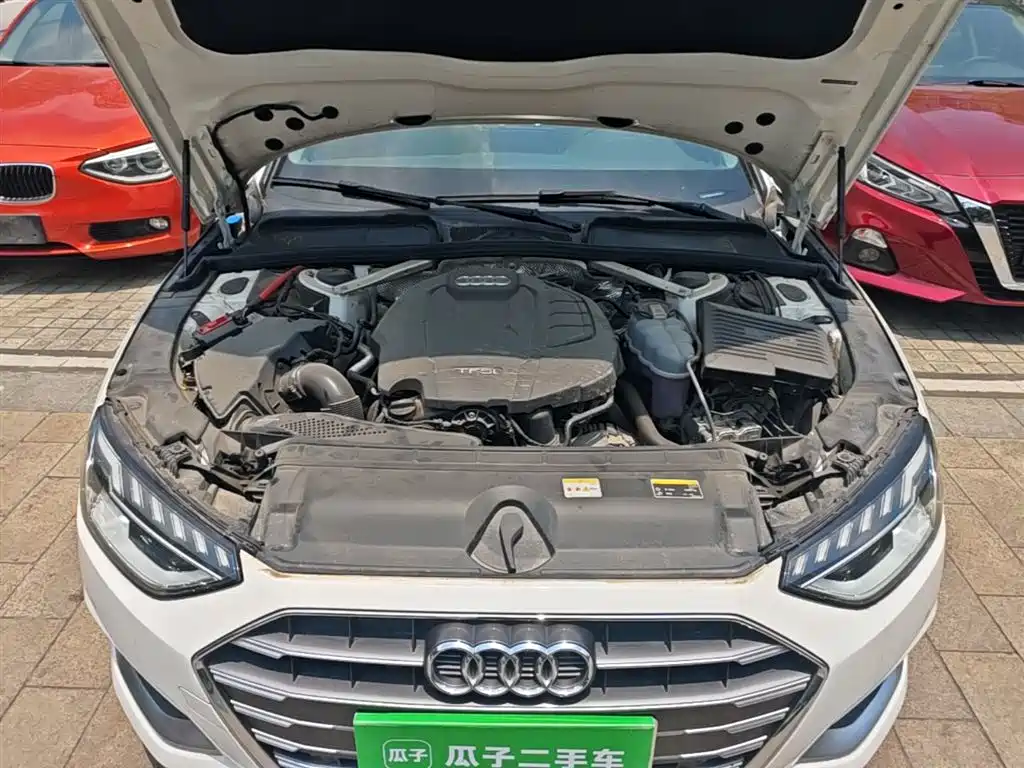 Audi A4L 2023 — фото 20
