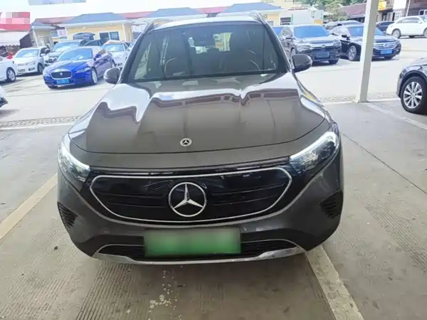 Mercedes-Benz EQB 2024