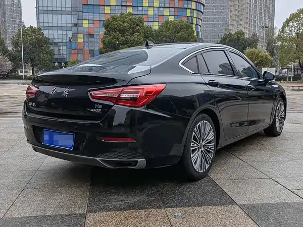 Hongqi H5 2021