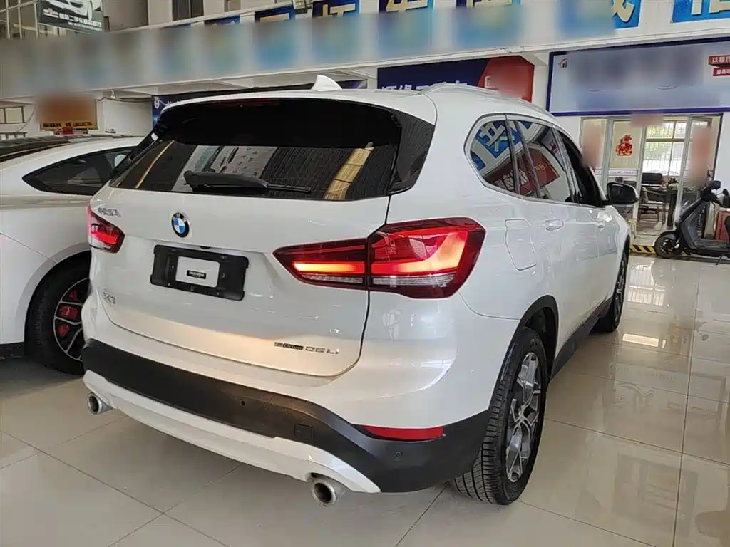 BMW X1 2021 — фото 7