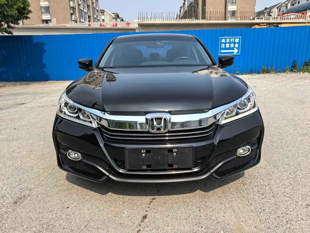 Honda Accord 2017 — фото 2