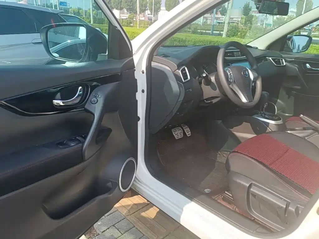 Nissan Qashqai 2016 — фото 16