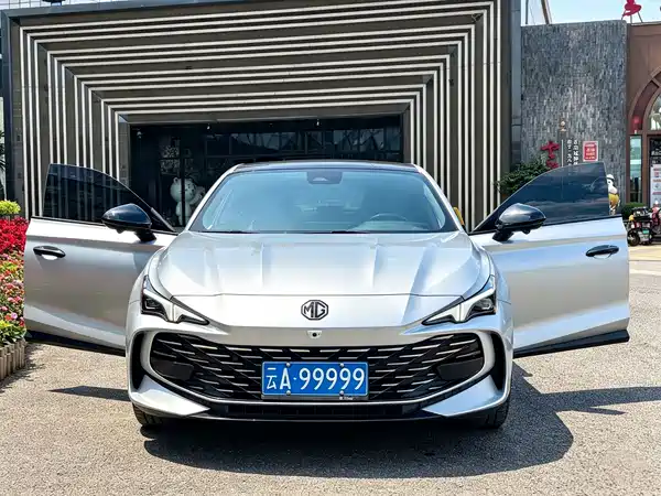 MG MG7 2023