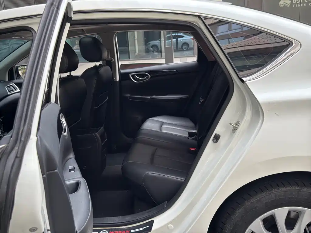 Nissan Sylphy 2018 — фото 12