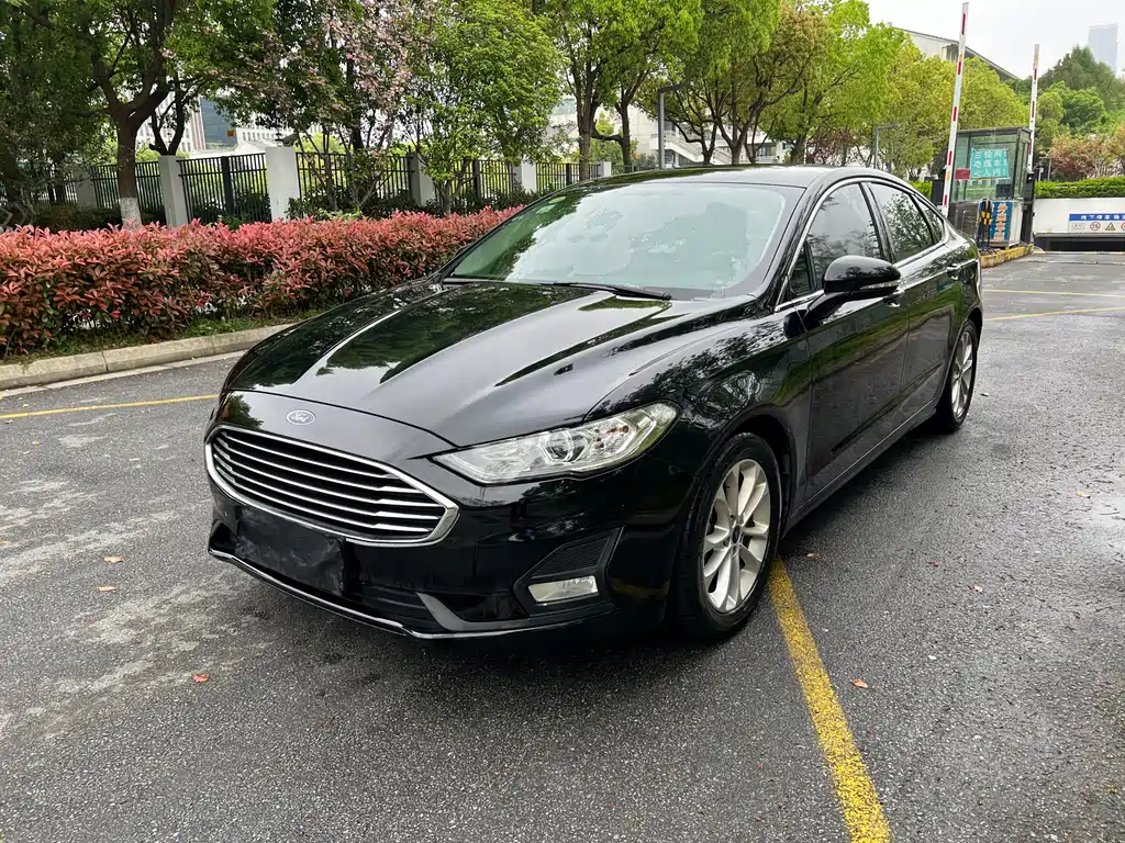 Ford Mondeo 2021 — фото 1