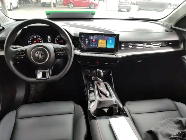 MG MG5 2021