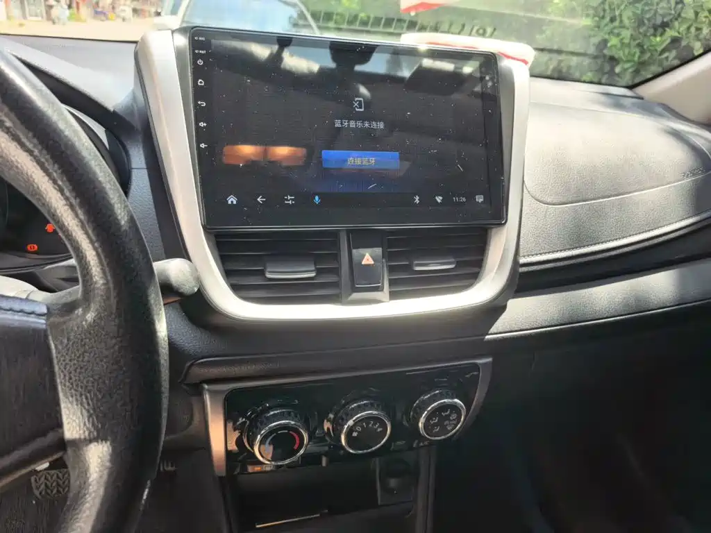 Toyota Yaris L 2020 — фото 14