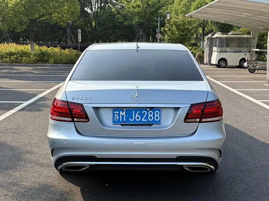 Mercedes-Benz E-Class 2014 — фото 16