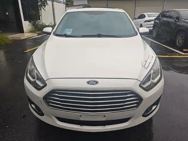 Ford Escort 2016