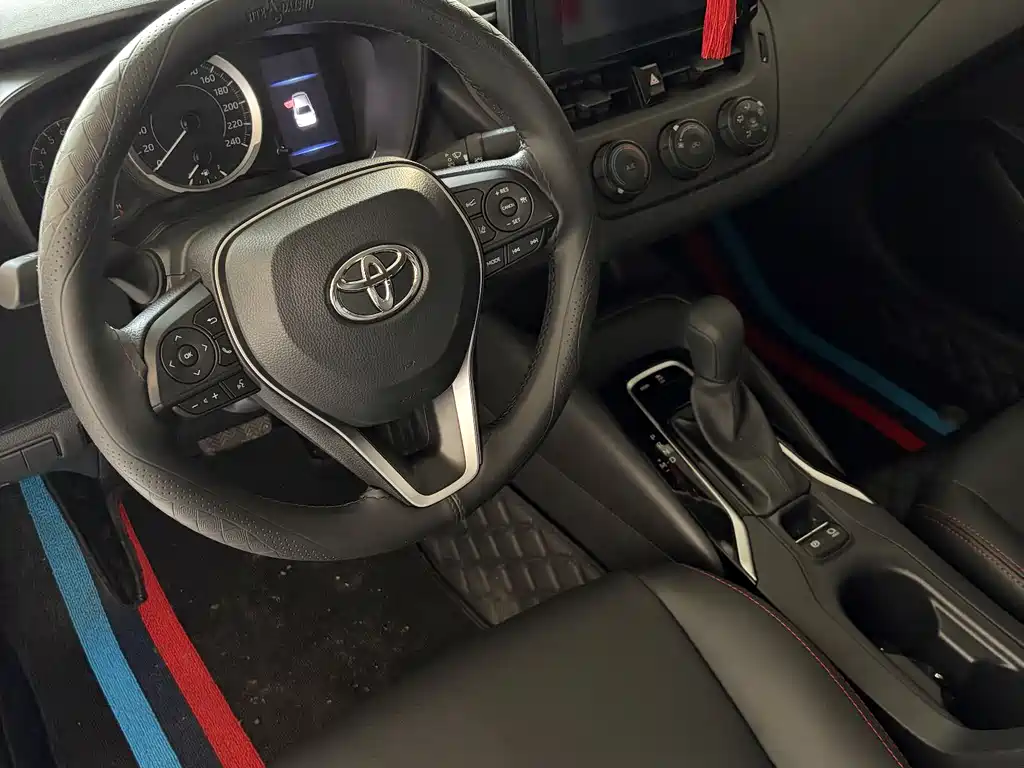Toyota Corolla 2023 — фото 15