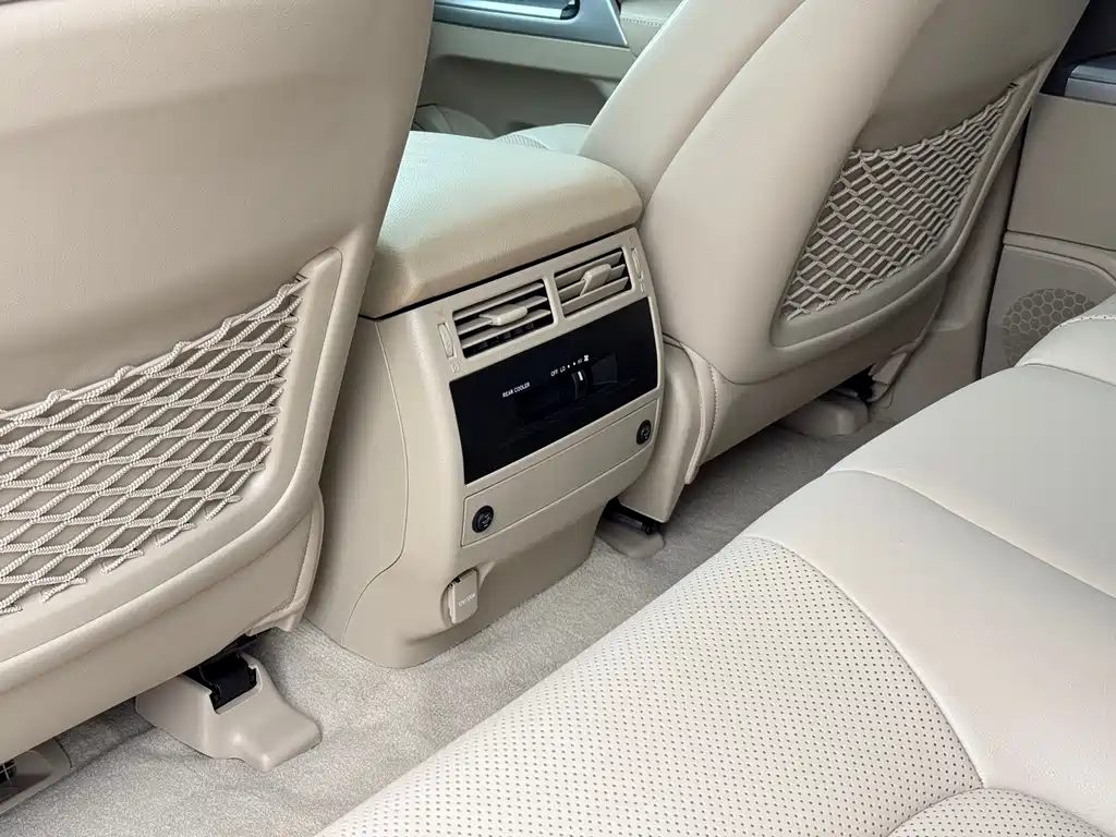 Toyota Land Cruiser 2018 — фото 17