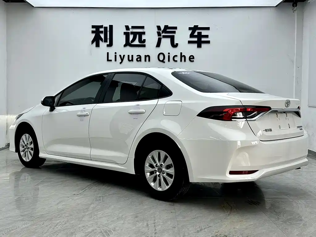 Toyota Corolla 2024 — фото 15