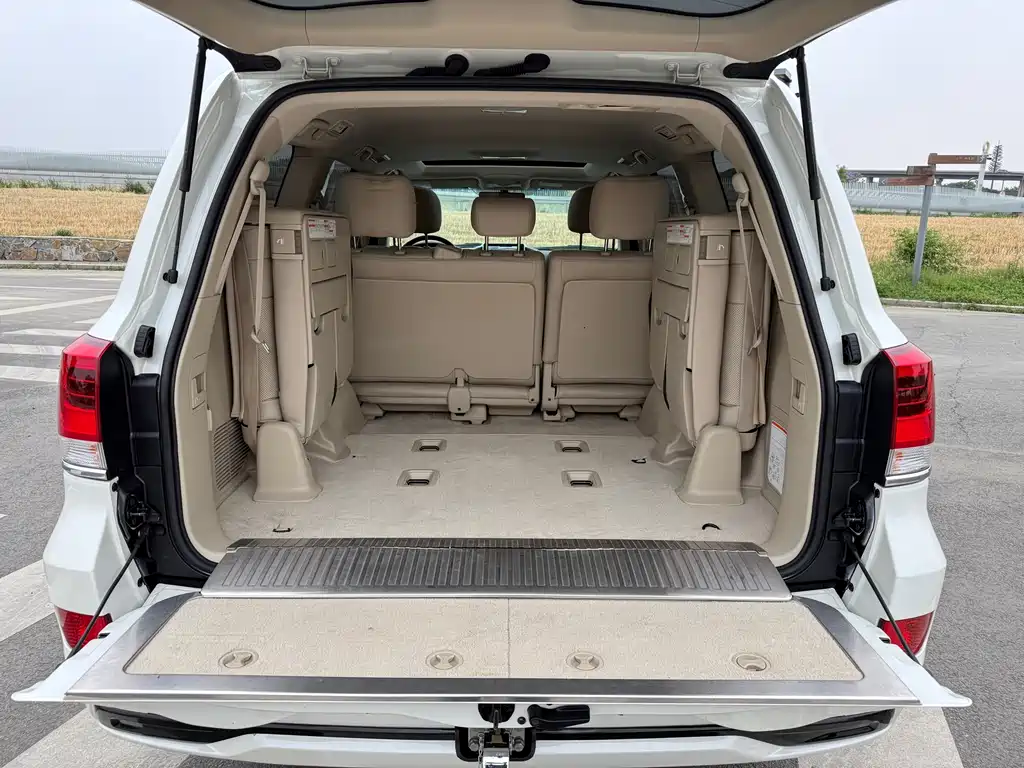 Toyota Land Cruiser 2018 — фото 22