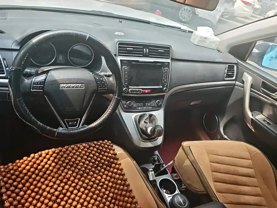 Haval M6 2018 — фото 12