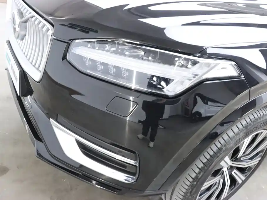 Volvo XC90 2020 — фото 33