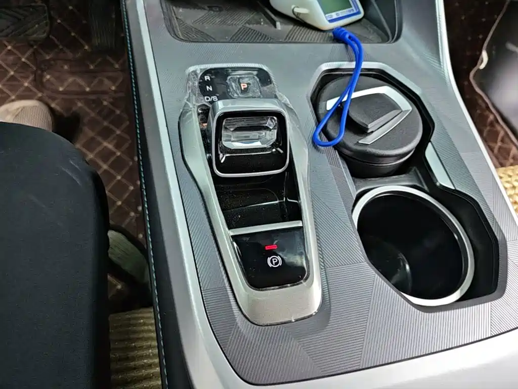 GAC Trumpchi GS3 2025 — фото 14