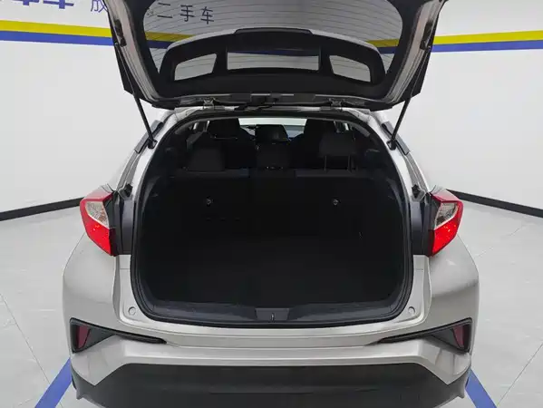 Toyota C-HR 2021