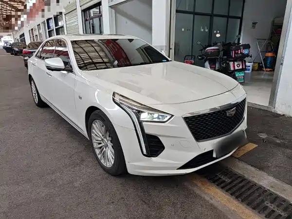 Cadillac CT6 2021