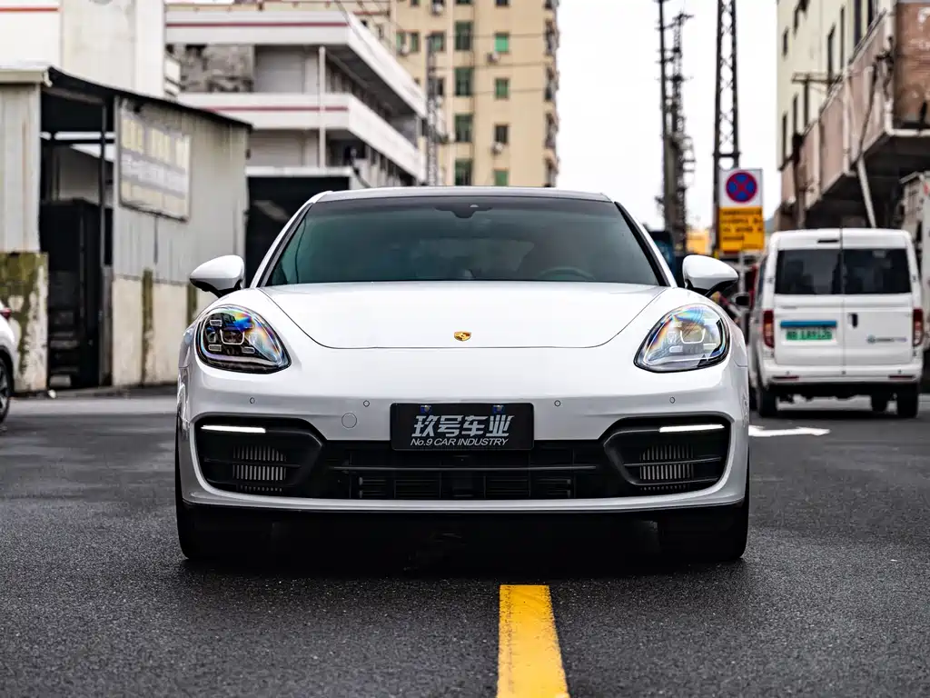 Porsche Panamera 2024