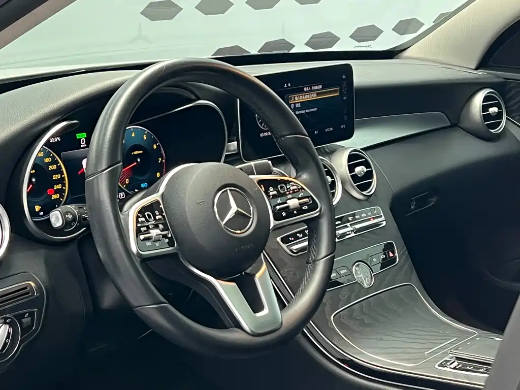 Mercedes-Benz C-Class 2019