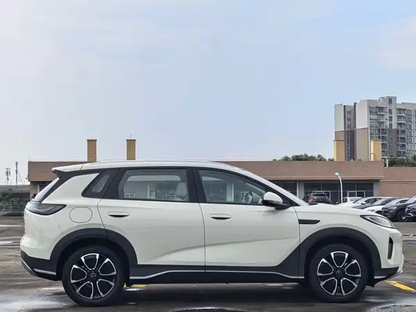 BYD Sealion 05 DM-i 2026