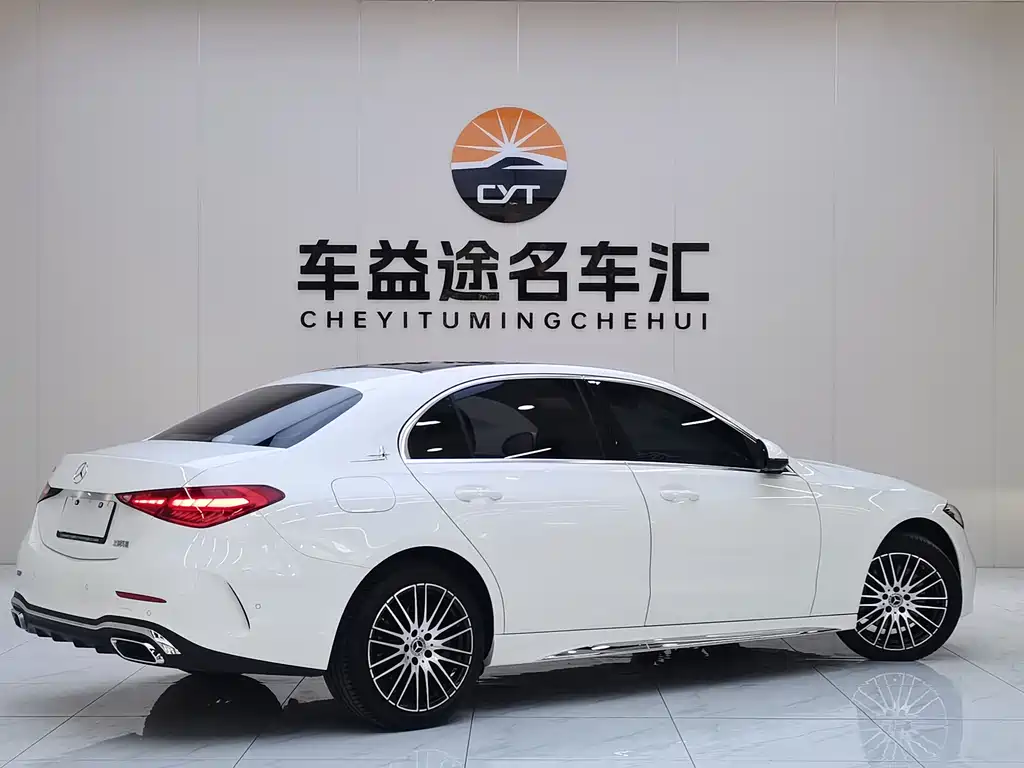 Mercedes-Benz C-Class 2025