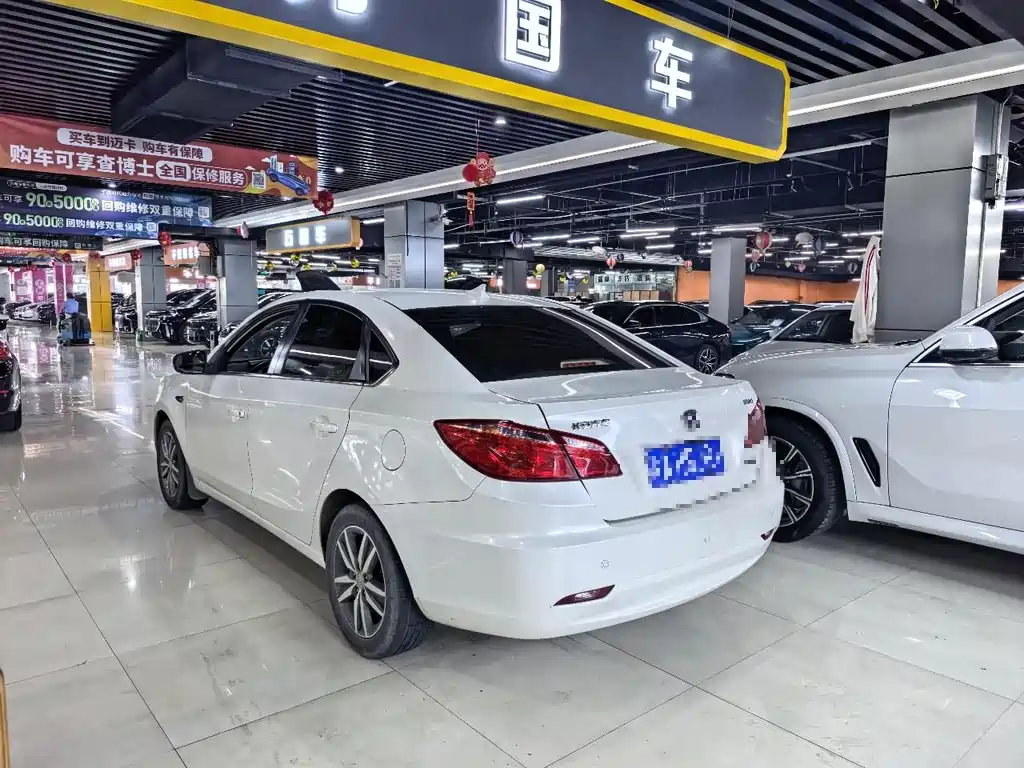 Changan Eado 2015 — фото 8