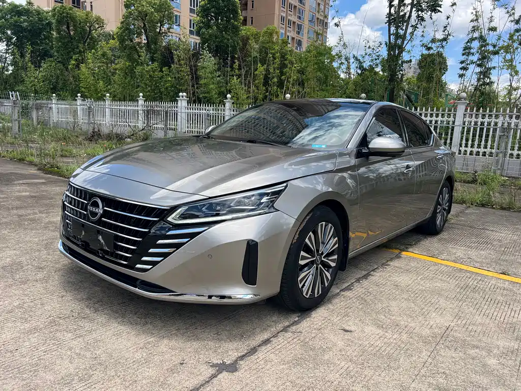 Nissan Teana 2023