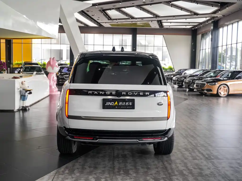 Land Rover Range Rover 2024 — фото 17