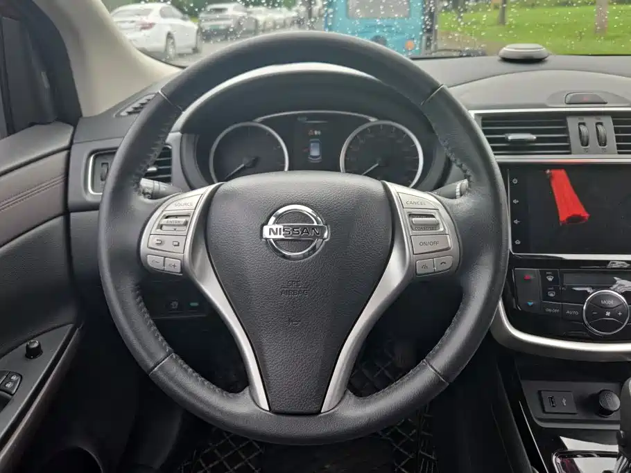 Nissan Tiida 2021 — фото 15