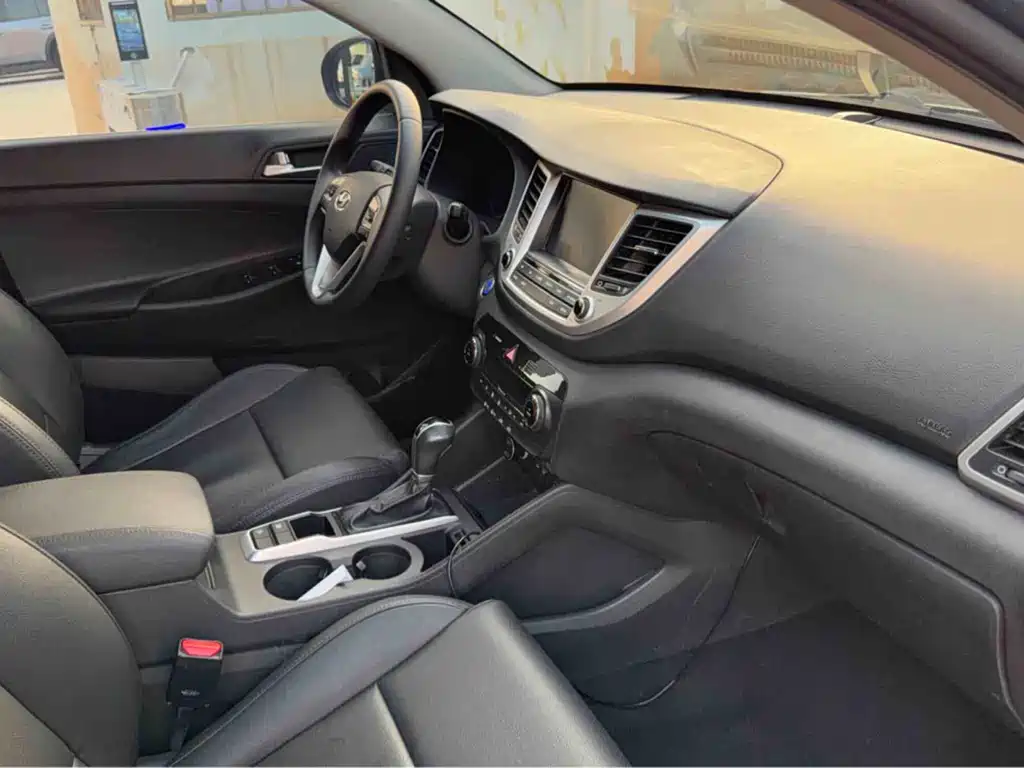 Hyundai Tucson 2018 — фото 13